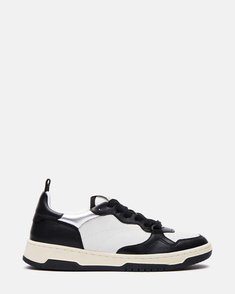 Everlie Sneaker