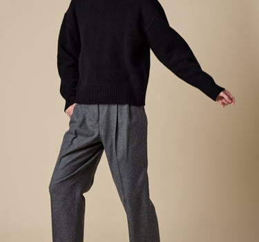 The Cashmere Signature Crew in Black