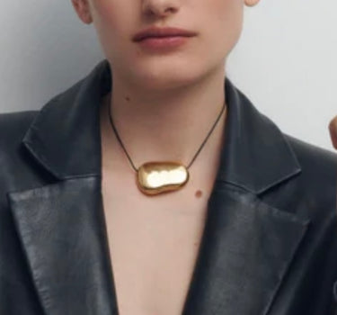 JULIA LONG NECKLACE GOLD