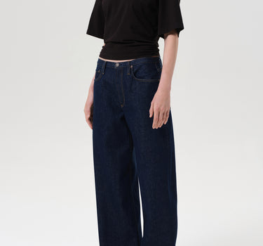 Shari Tee in Black