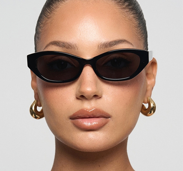 Dani in Gloss Black