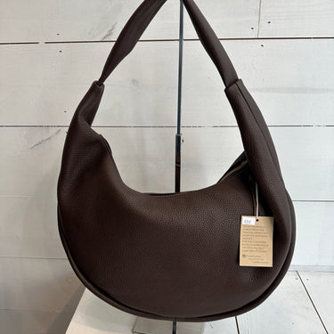 LUCIA HOBO IN CHESTNUT