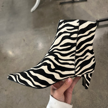 DELVIE BOOT- ZEBRA