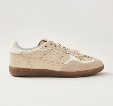 Rife Grain Cream Leather Sneakers