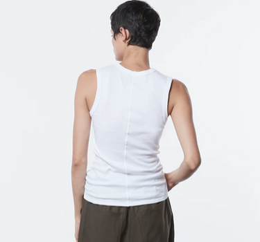 ESSENTIAL SLEEVELESS U