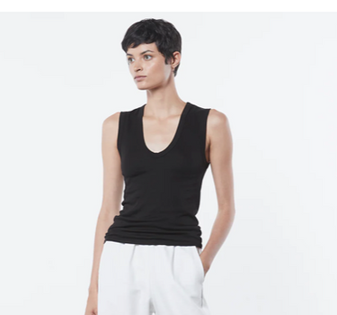 ESSENTIAL SLEEVELESS U