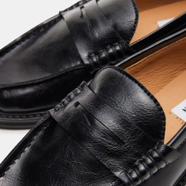 MADISON BLACK LEATHER LOAFER