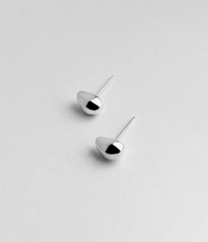 Pebble Studs