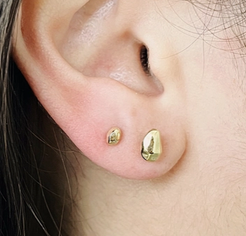 Pebble Studs