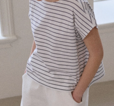 Chérie Tee- White/Navy