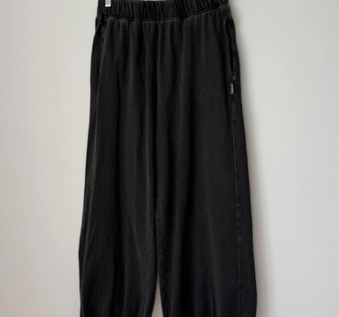 BALLOON PANTS- ALMOST BLACK