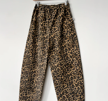 LONG ARC PANTS- LEOPARD