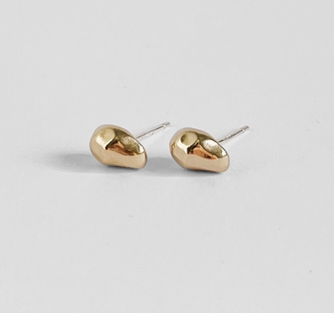 Pebble Studs